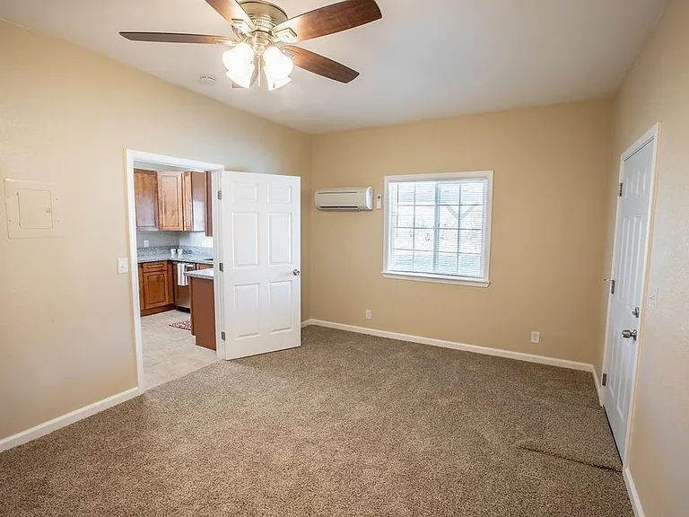 4555 Paradise Ln — Photo 7