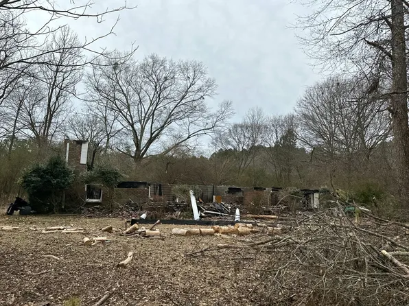 5769 Henry Black Dr, Pinson, AL 35126