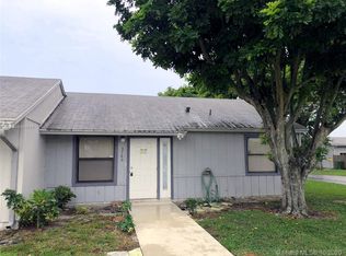 3760 Parkside Cir, Palm Springs, FL 33461