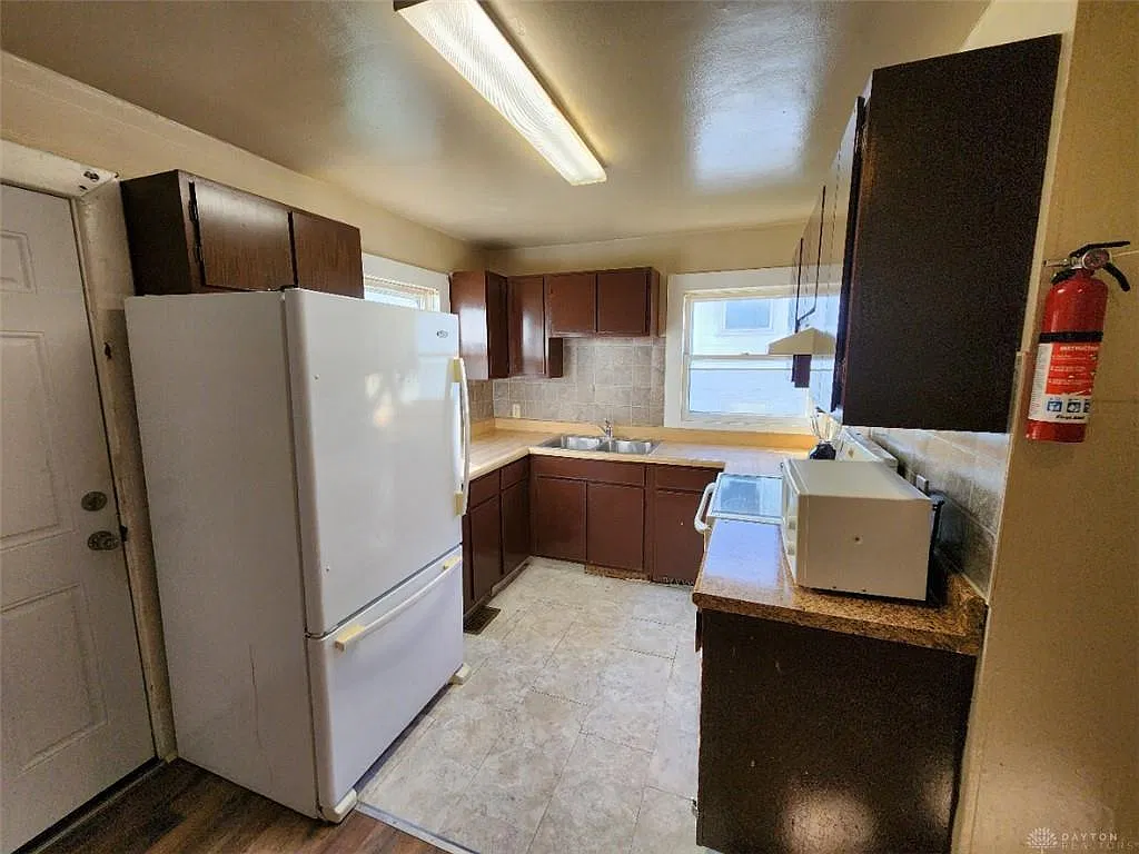 2 bed, 1.0 bath, 992 sqft, $950 — Photo 4