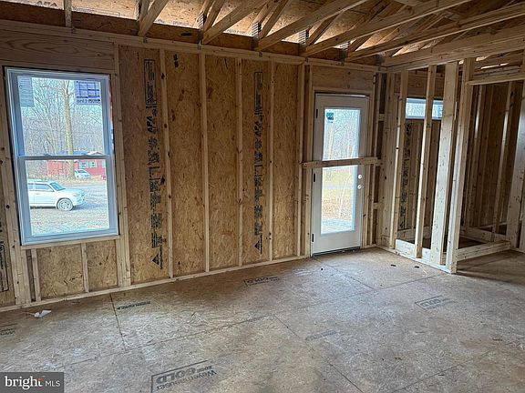 5th image of 19 Highridge Rd