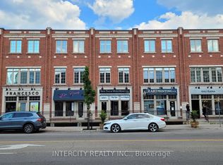 86 Lakeshore Rd W, Oakville, ON L6K1E1