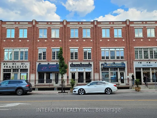 86 Lakeshore Rd W, Oakville, ON L6K 1E1