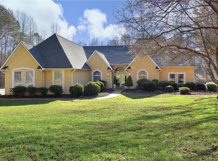 6102 Corbett Rd, Whitsett, NC 27377