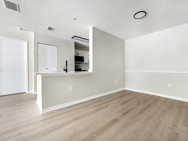 The Park at Valenza — Photo 7