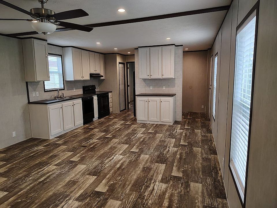 1st image of 624 Taylor Dr