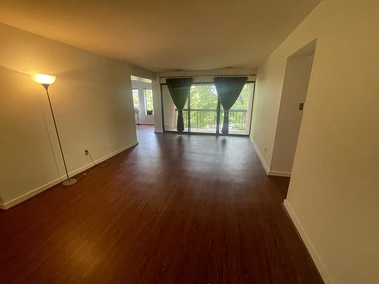 11301 Commonwealth Dr #203 — Photo 4