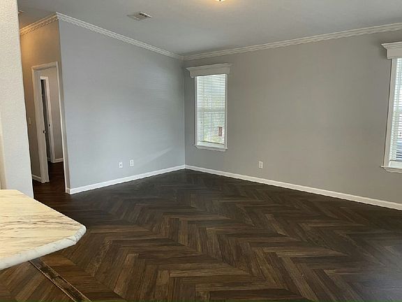 4th image of 4041 Roberts Way #Pzx1l5