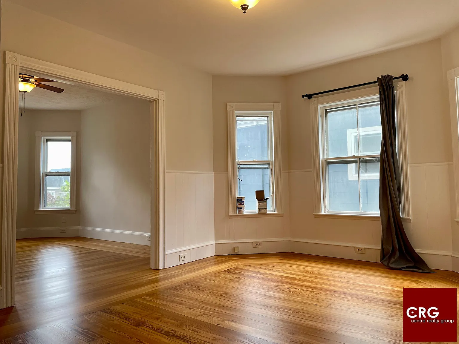 4 bed, 1.0 bath, 1600 sqft, $1,000 — Photo 3
