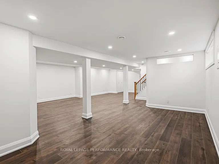 180 Roger Rd — Photo 38