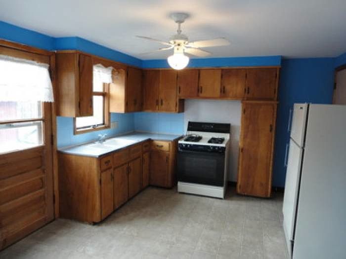 1st image of 205 Clara Ct