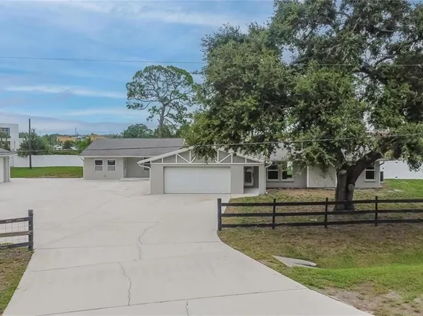 8105 Brower Dr, Bradenton, FL 34211