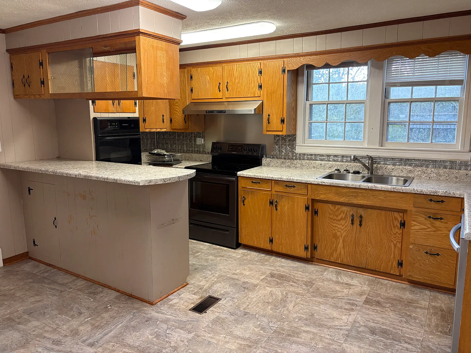 3 bed, 1900 sqft, $1,500 — Photo 3