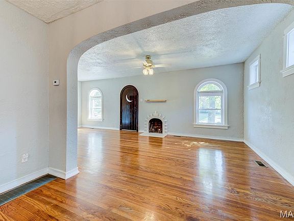 5th image of 5515 Finkman St