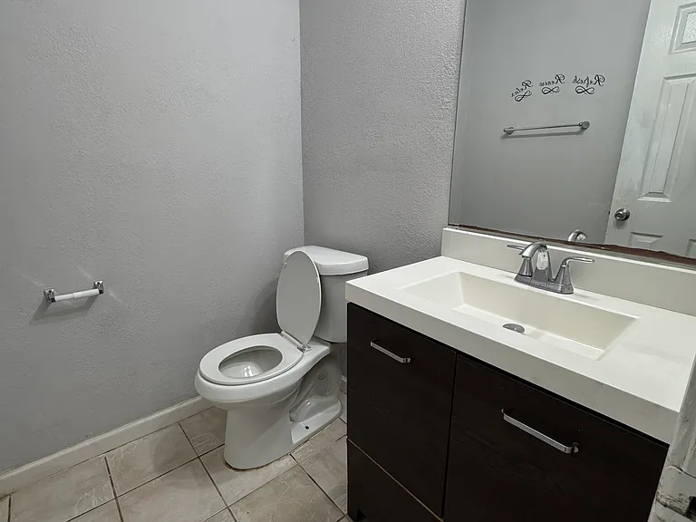 8433 Lawler St #B — Photo 9