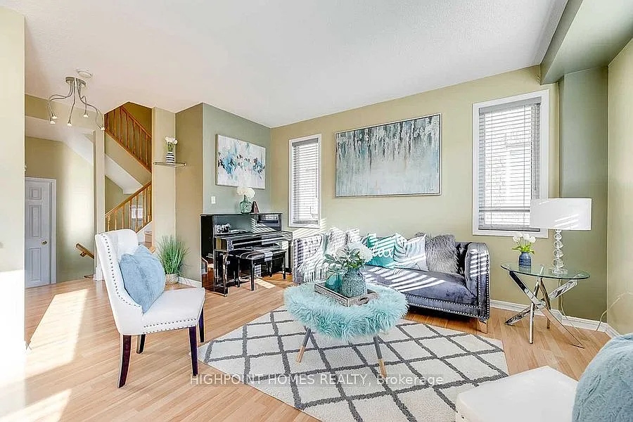 4 bed, $3,600 — Photo 3