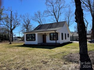 115 Westwood Dr, Forest City, NC 28043