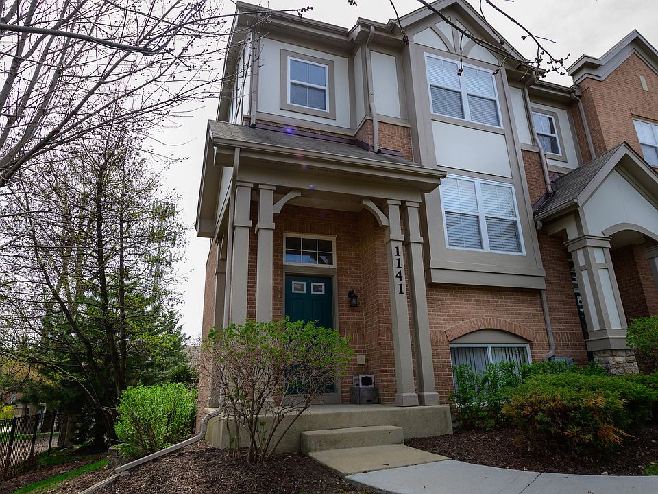 1st image of 1141 N Claremont Dr