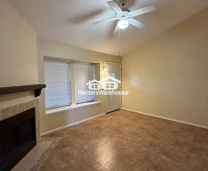 8111 W Wacker Rd #42 — Photo 3