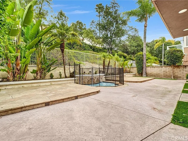 27131 S Ridge Dr — Photo 6
