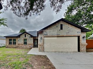2512 Sharon St, Dallas, TX 75211