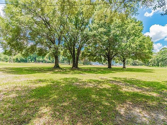 5th image of 1453 Creek Rd