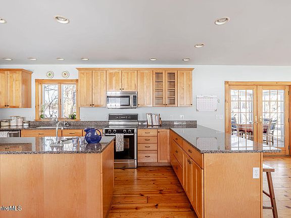 3rd image of 54 Egremont Plain Rd