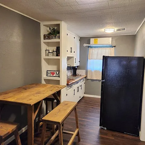 415 N Harvey St #3 — Photo 4