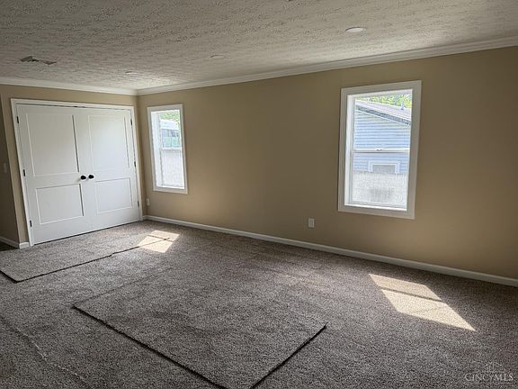3rd image of 2106 Waneta Ave