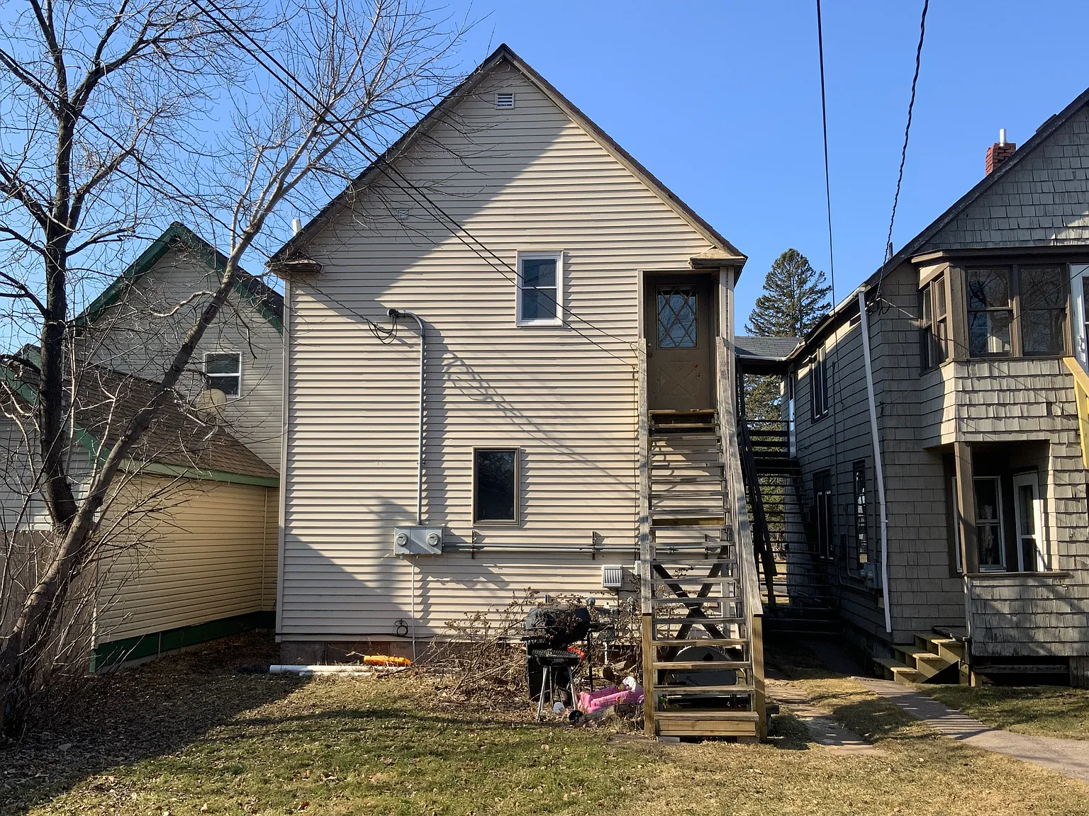 2 bed, 1.0 bath, $975 — Photo 2
