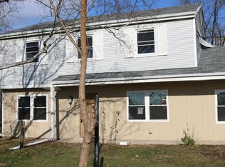 546 Redwood Rd, Bolingbrook, IL 60440