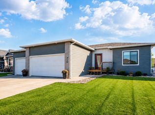 716 Hillside St, Harrisburg, SD 57032
