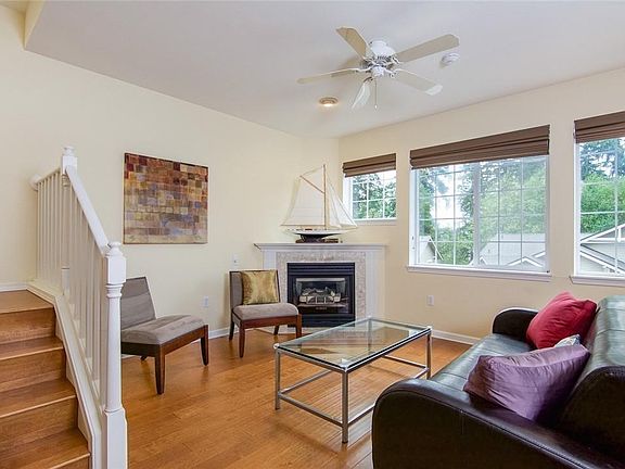 5th image of 18620 NE 55th Way