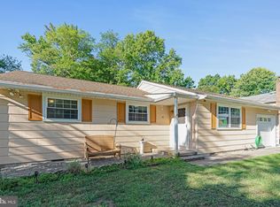 26 Thomas Ave, Maple Shade, NJ 08052