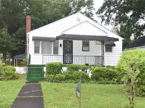 700 W 26th St, Winston Salem, NC 27105