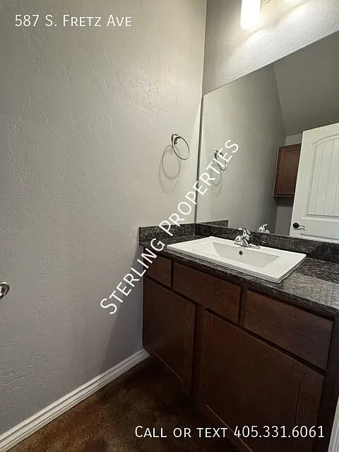 2 bed, 2.5 bath, 1488 sqft, $1,695 — Photo 4