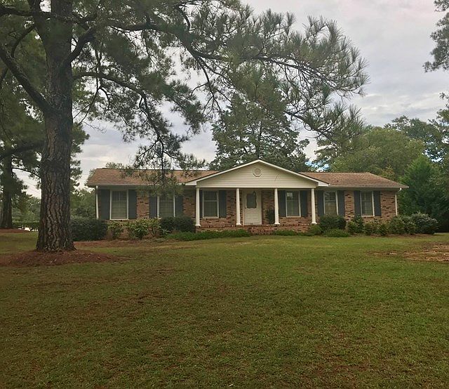 1st image of 101 Evergreen Dr