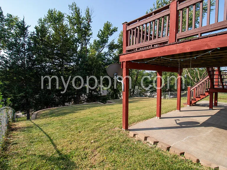9129 Grand Ave — Photo 23