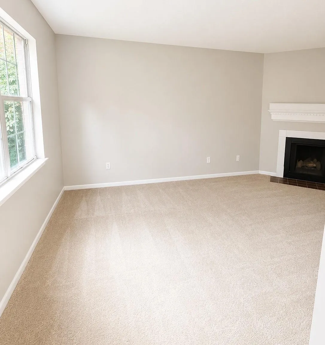 3 bed, 2.5 bath, 1305 sqft, $1,900 — Photo 1