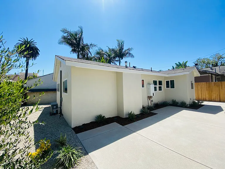 673 Mira Mar Ave — Photo 23