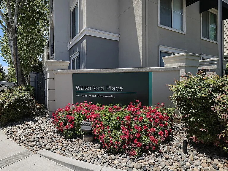 Waterford Place — Photo 45