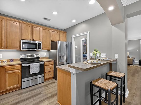5th image of 5589 Frog Pond Ln