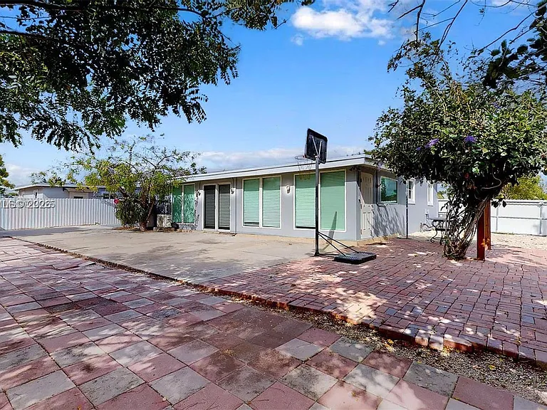 15704 SW 302nd Ter — Photo 24