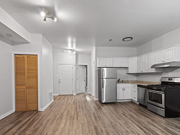 3rd image of 5312 Butler St #13966D777