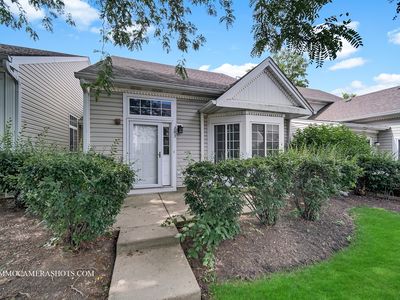 203 E Victoria Cir #203, North Aurora, IL, 60542