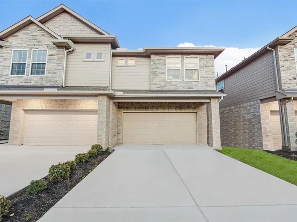 522 N 6th St, La Porte, TX 77571