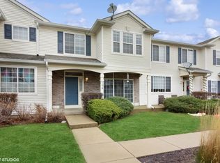 798 County Line Rd, Aurora, IL 60502