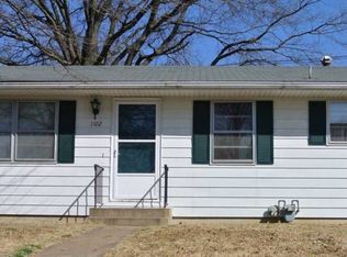 1102 N Rapp Ave, Columbia, IL 62236