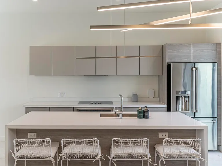 MZ Scottsdale — Photo 8