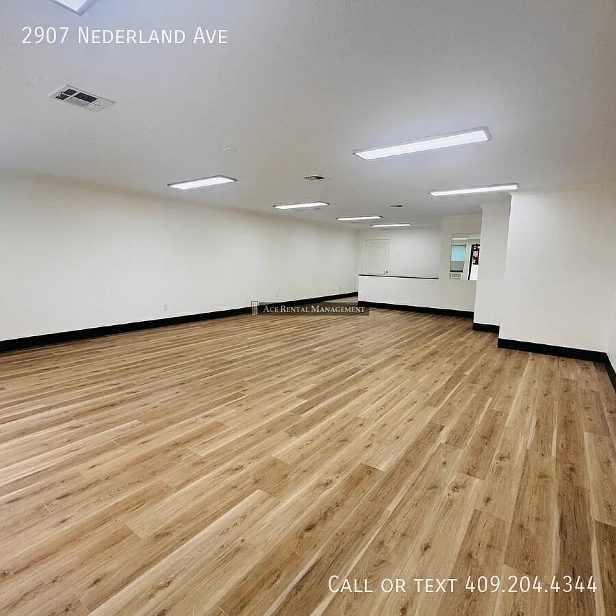 Newly Updated Commercial Space Available located at 2907 Nederland Avenue, Nederland, TX 77627 — Photo 4